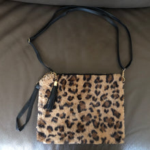 Load image into Gallery viewer, Fuzzy Leopard Bag/Clutch