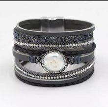 Load image into Gallery viewer, Sophia Multi-Strand Pearl Leather Bracelet