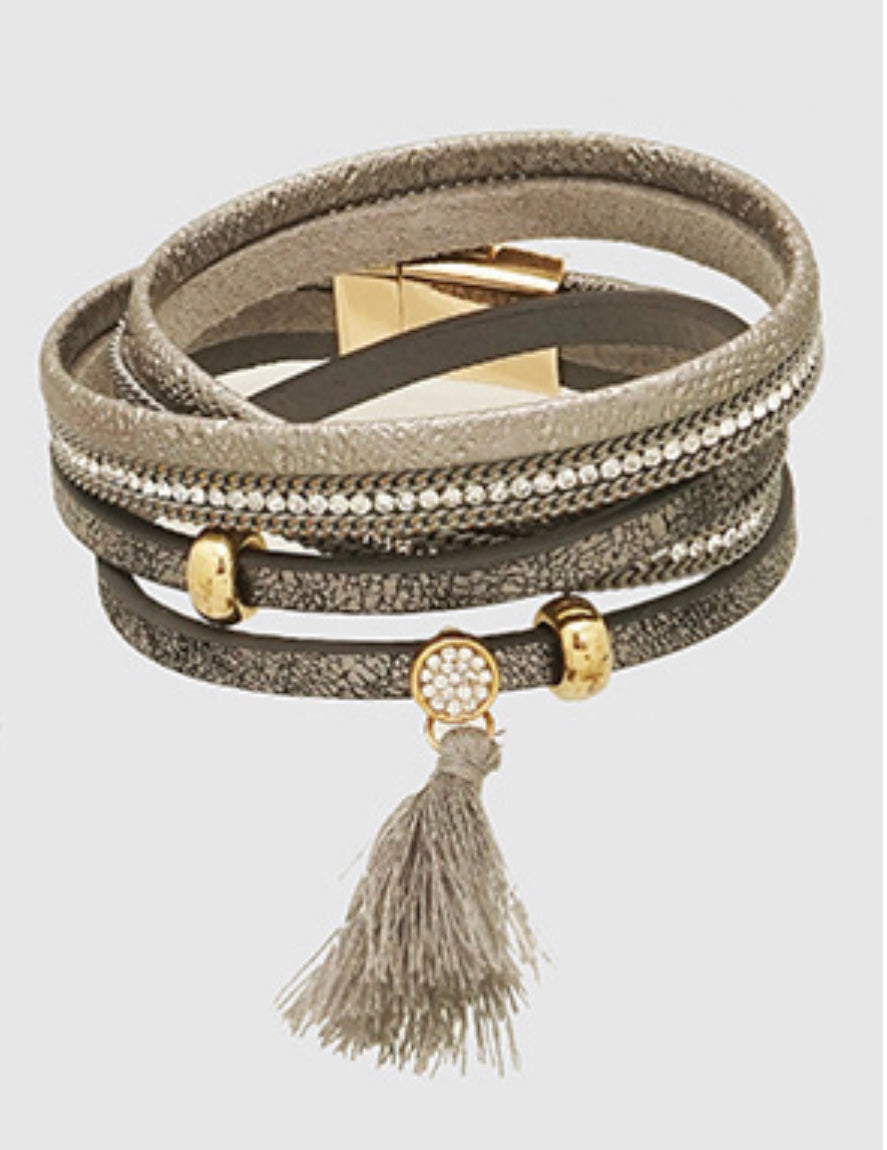 Gray Tassel with Gold Magnetic Bracelet